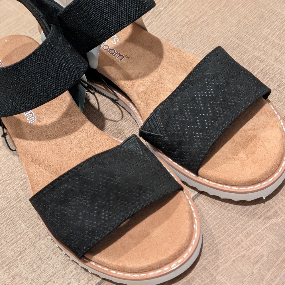 Skechers Women's Black Sandals with Tan Sole - Picture 4 of 11